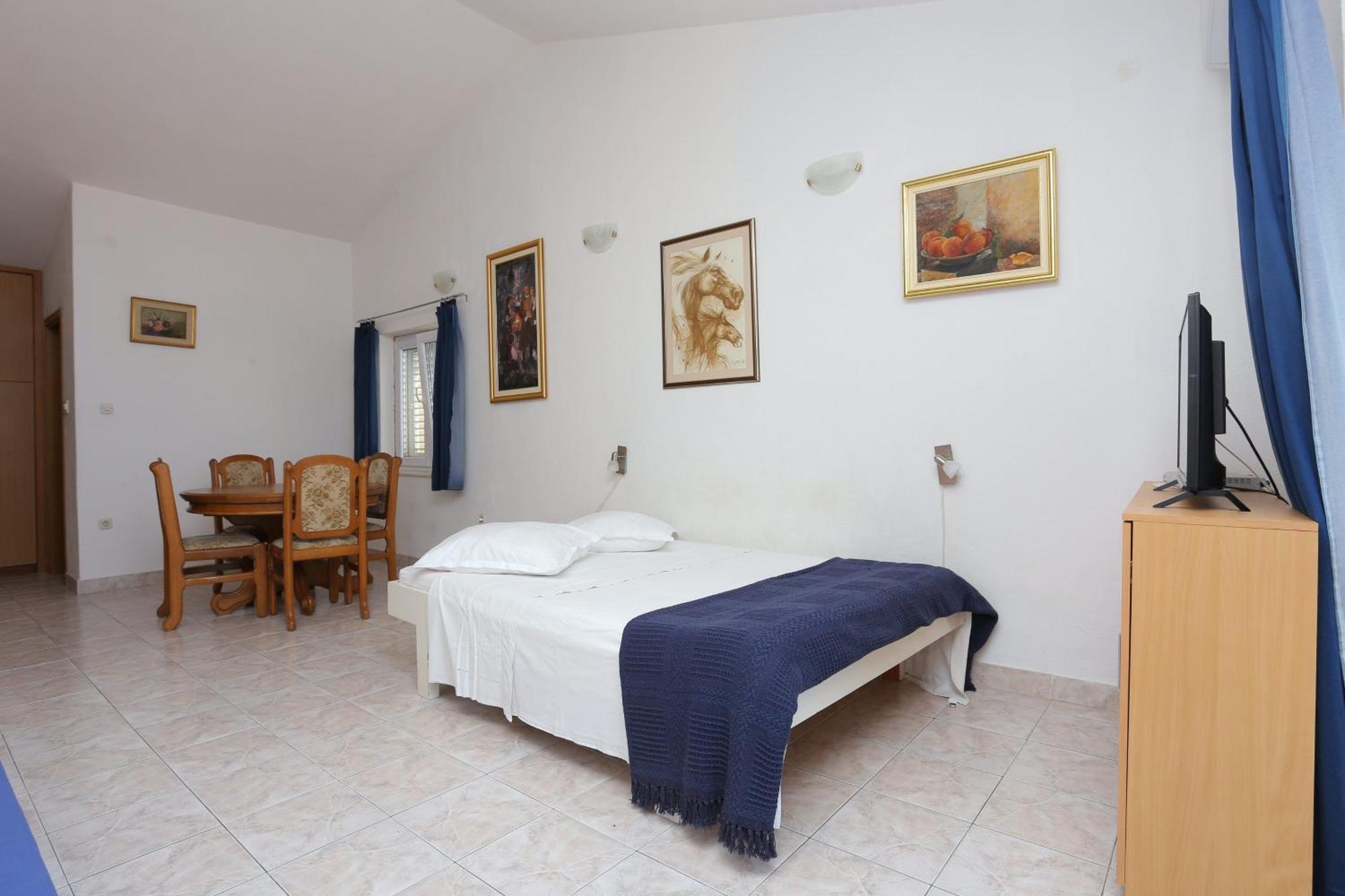 Apartments By The Sea Baska Voda, Makarska - 300 *