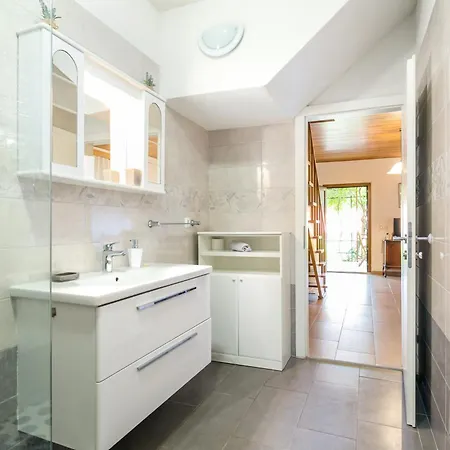 Apartments By The Sea Baska Voda, Makarska - 300 Room photo