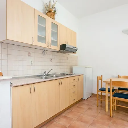 Apartments By The Sea Baska Voda, Makarska - 300 Room photo