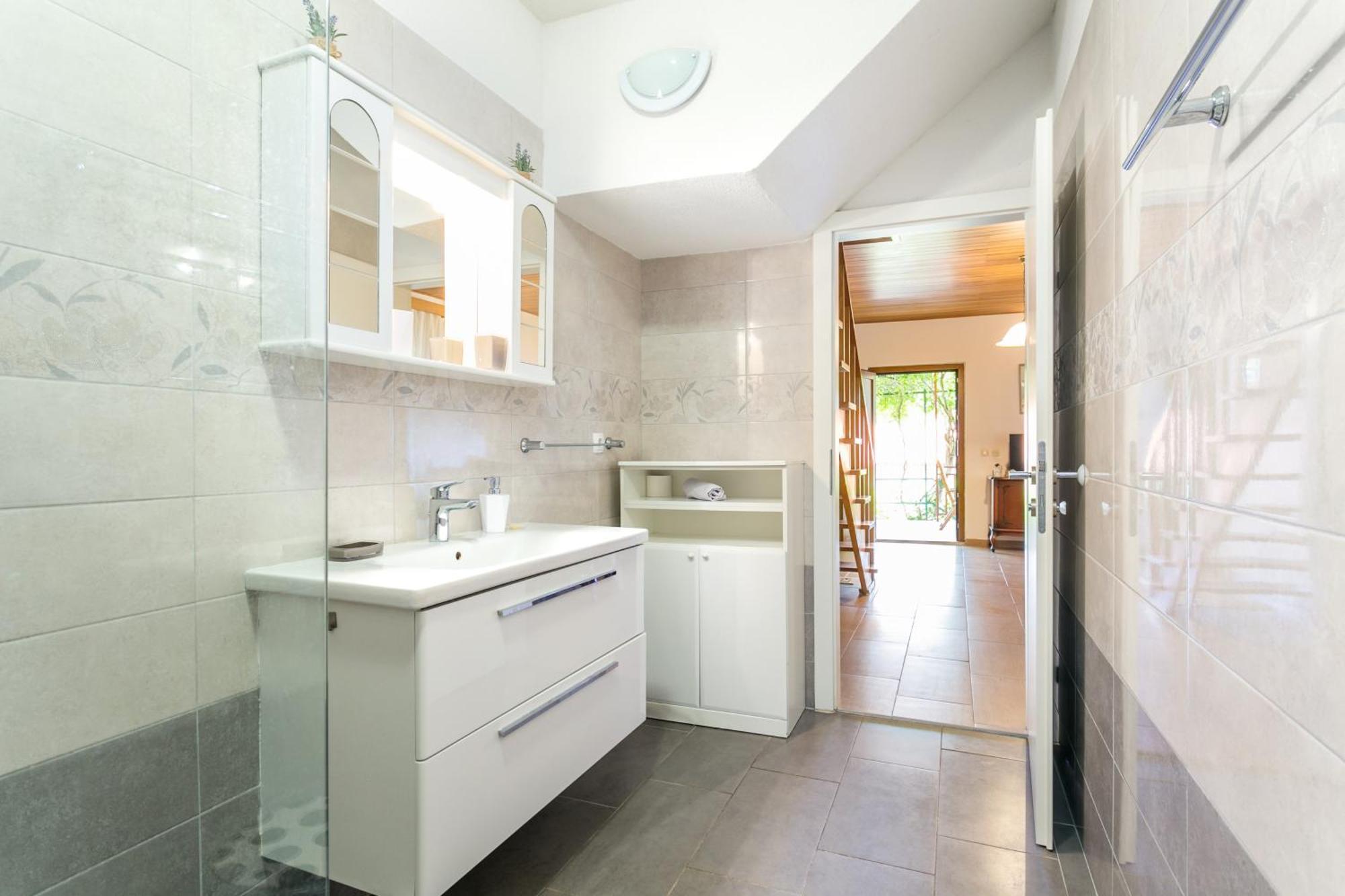 By The Sea Baska Voda, Makarska - 300 Apartman Baška Voda